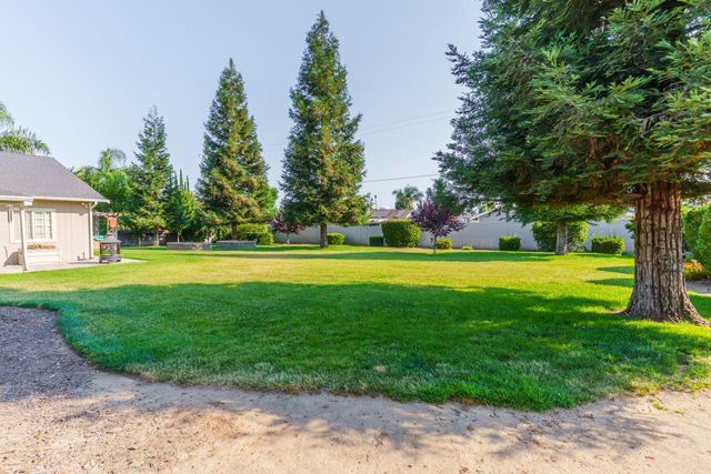 26261 Haley, Madera, CA 93638