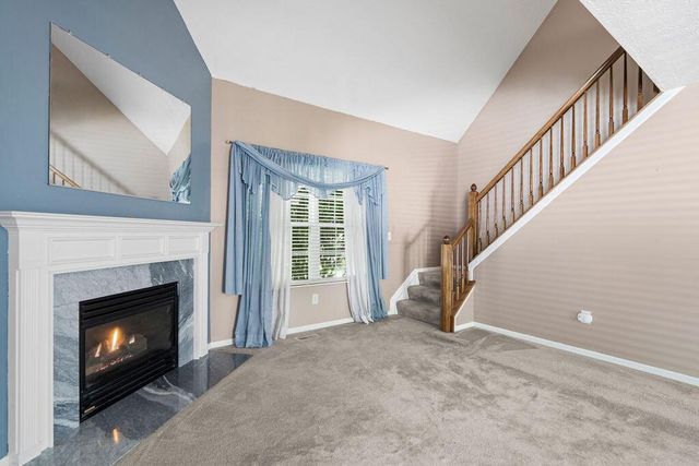 8626 Lazelle Commons Drive, Lewis Center, OH 43035