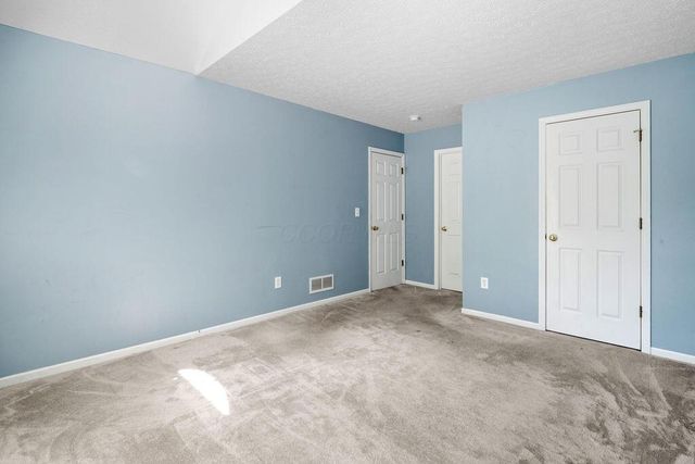 8626 Lazelle Commons Drive, Lewis Center, OH 43035