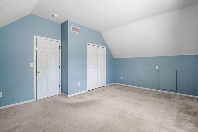 8626 Lazelle Commons Drive, Lewis Center, OH 43035