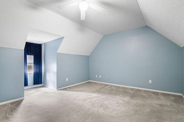 8626 Lazelle Commons Drive, Lewis Center, OH 43035