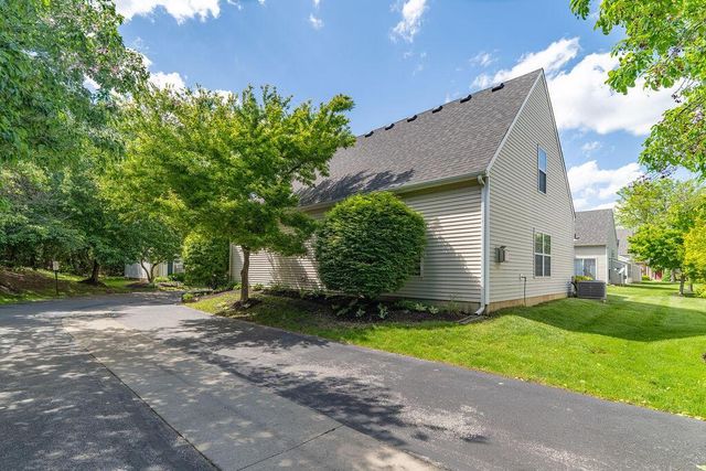 8626 Lazelle Commons Drive, Lewis Center, OH 43035