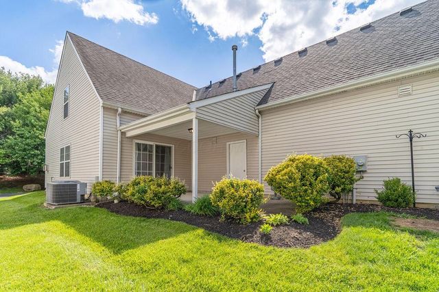 8626 Lazelle Commons Drive, Lewis Center, OH 43035