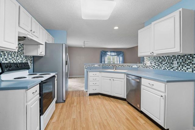 8626 Lazelle Commons Drive, Lewis Center, OH 43035