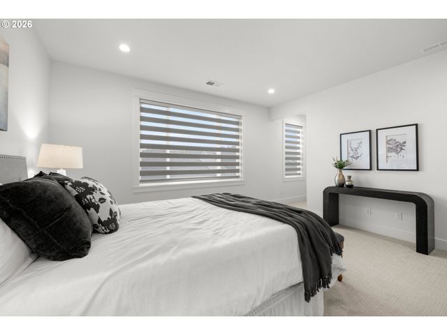 15765 Nw RIDGELINE St, Portland, OR 97229