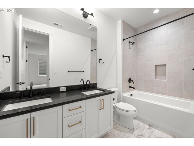 15765 Nw RIDGELINE St, Portland, OR 97229