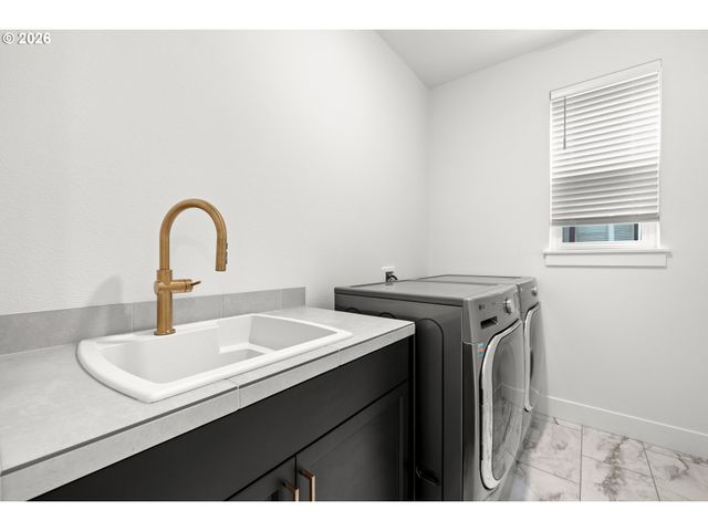 15765 Nw RIDGELINE St, Portland, OR 97229