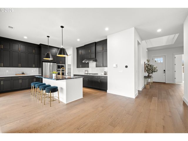 15765 Nw RIDGELINE St, Portland, OR 97229