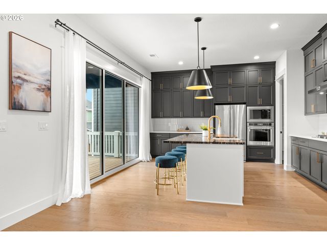 15765 Nw RIDGELINE St, Portland, OR 97229