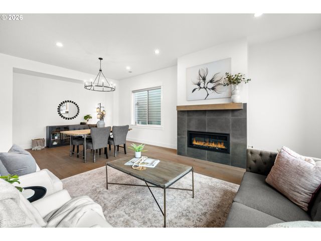 15765 Nw RIDGELINE St, Portland, OR 97229