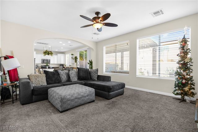 998 Lone Pine River Avenue, Henderson, NV 89002