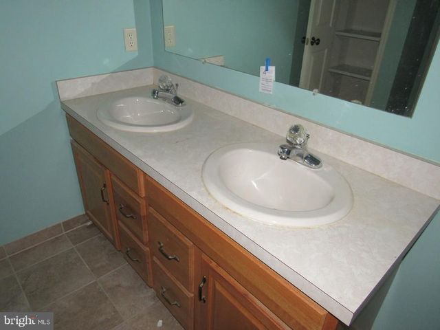 47 SPRING HILL LN, Mountville, PA 17554