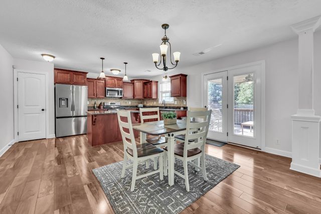 1167 Eagles Bluff Dr, Clarksville, TN 37040
