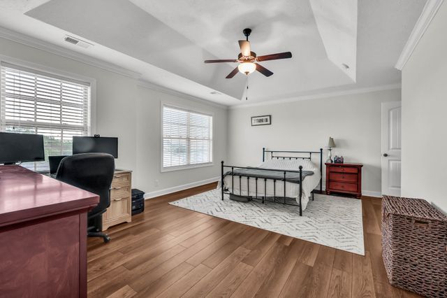 1167 Eagles Bluff Dr, Clarksville, TN 37040