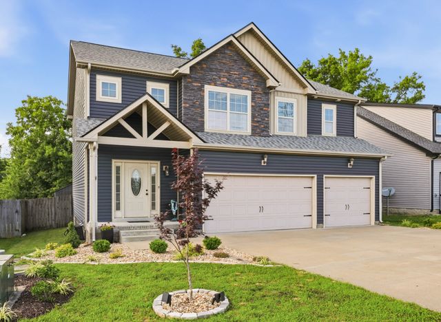 1167 Eagles Bluff Dr, Clarksville, TN 37040