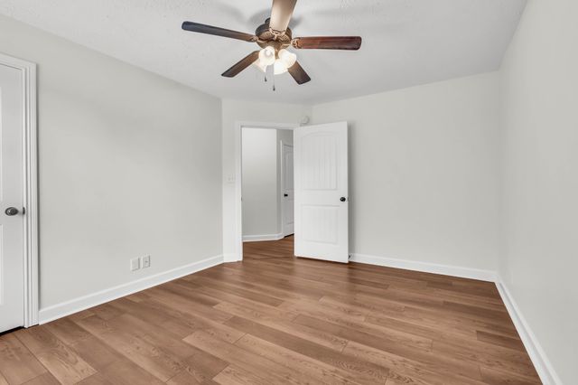 1167 Eagles Bluff Dr, Clarksville, TN 37040