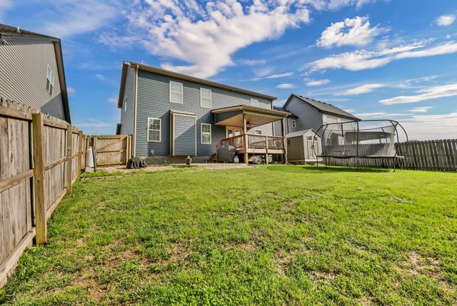 1167 Eagles Bluff Dr, Clarksville, TN 37040