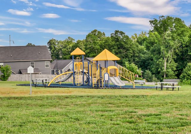 1167 Eagles Bluff Dr, Clarksville, TN 37040