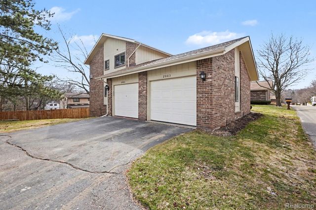 2863 Trailwood Drive, Rochester Hills, MI 48309