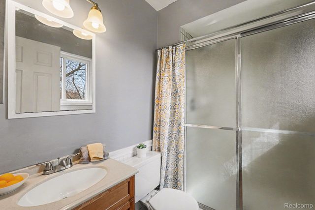 2863 Trailwood Drive, Rochester Hills, MI 48309