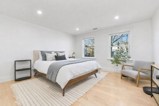 17 Akron St 2, Boston, MA 02119