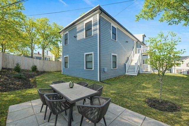 17 Akron St 2, Boston, MA 02119