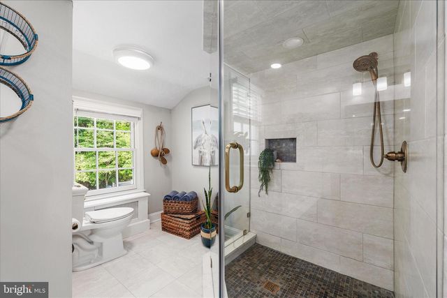4 CHASE RD, Annapolis, MD 21409