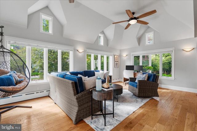 4 CHASE RD, Annapolis, MD 21409