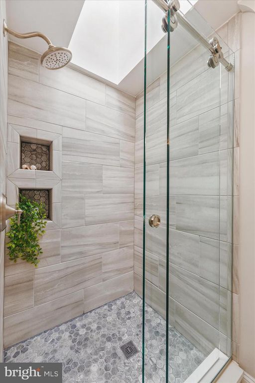 Image 30 of property listing at 4 CHASE RD, Annapolis, MD 21409