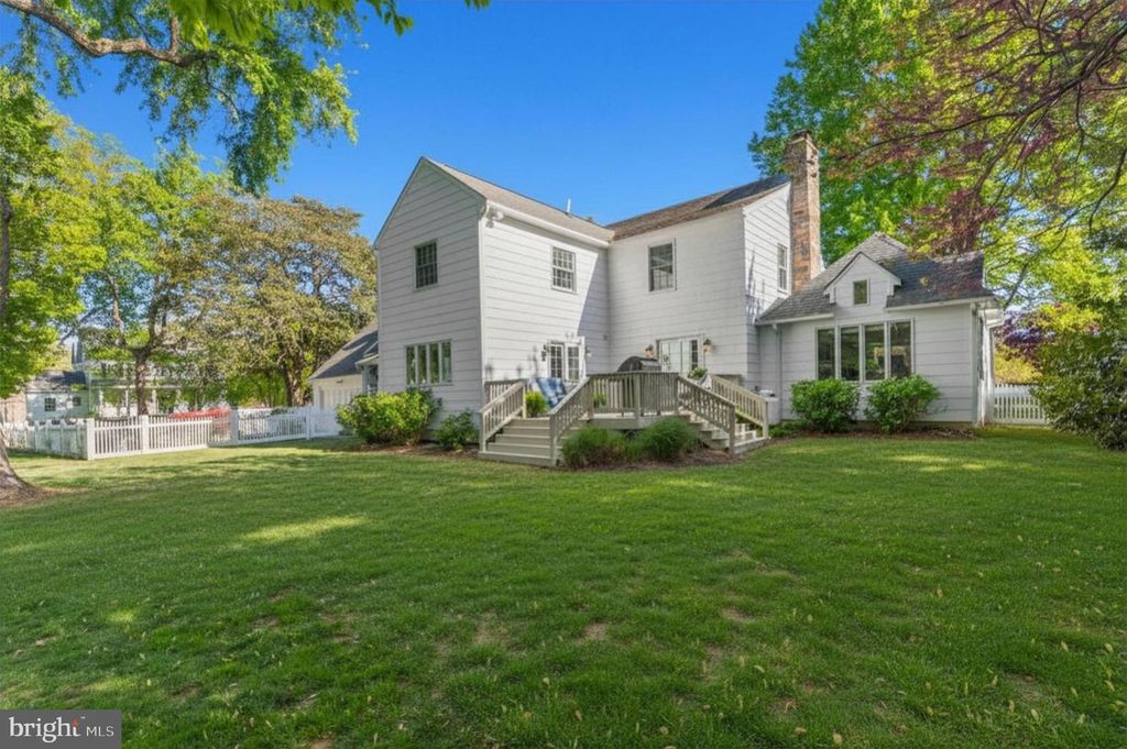 Image 40 of property listing at 4 CHASE RD, Annapolis, MD 21409