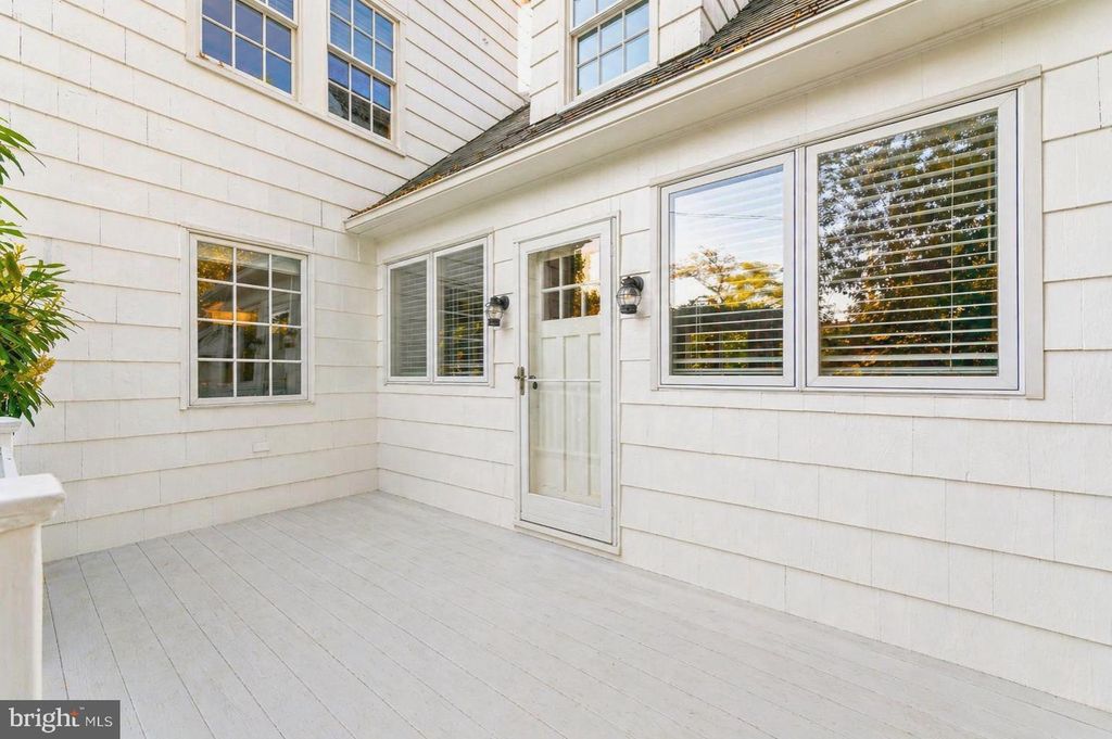 Image 46 of property listing at 4 CHASE RD, Annapolis, MD 21409