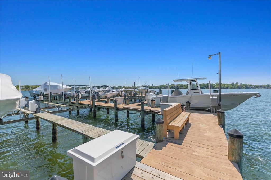 Image 55 of property listing at 4 CHASE RD, Annapolis, MD 21409