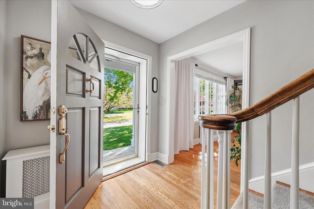 Image 64 of property listing at 4 CHASE RD, Annapolis, MD 21409