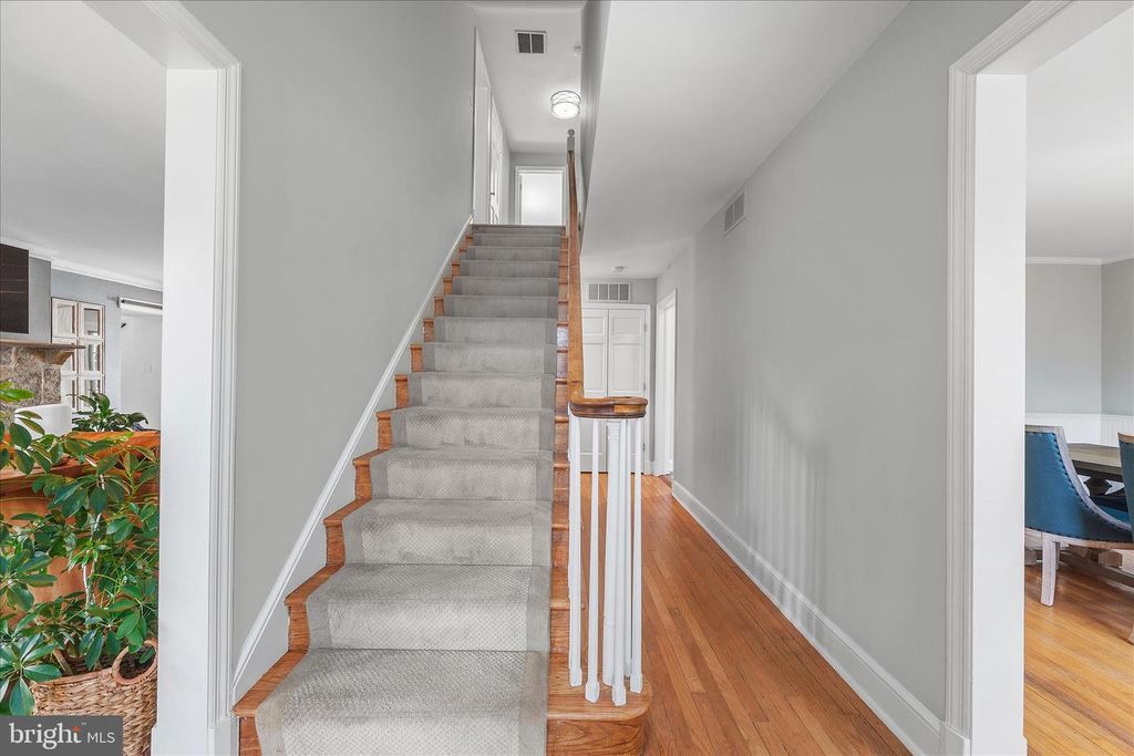 Image 65 of property listing at 4 CHASE RD, Annapolis, MD 21409