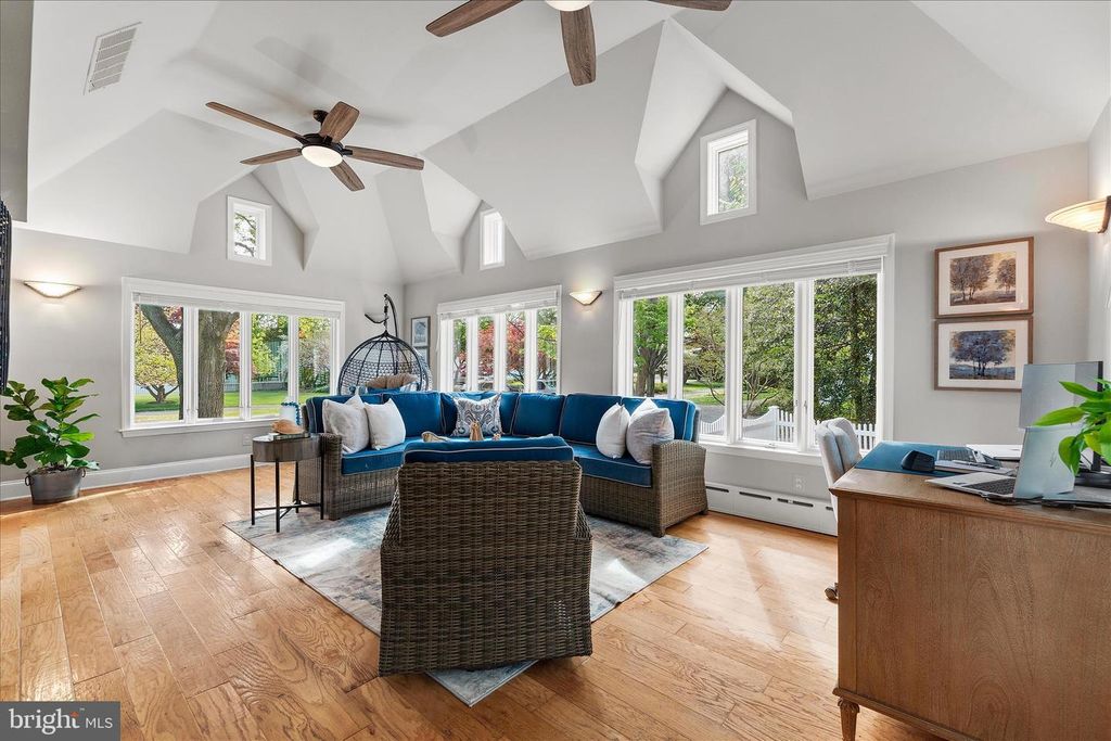 Image 68 of property listing at 4 CHASE RD, Annapolis, MD 21409