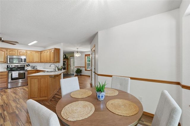 11 Wiltshire Drive, Bella Vista, AR 72714