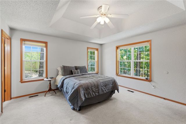 11 Wiltshire Drive, Bella Vista, AR 72714