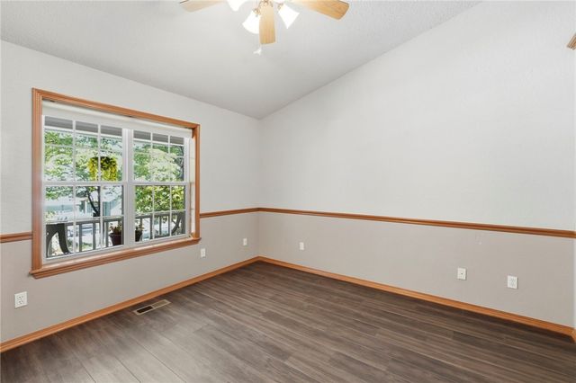 11 Wiltshire Drive, Bella Vista, AR 72714