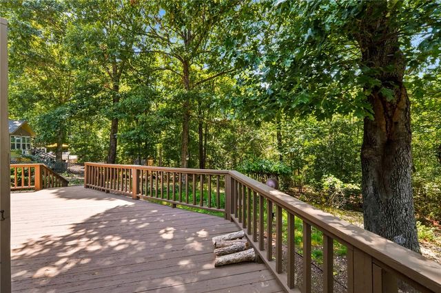 11 Wiltshire Drive, Bella Vista, AR 72714