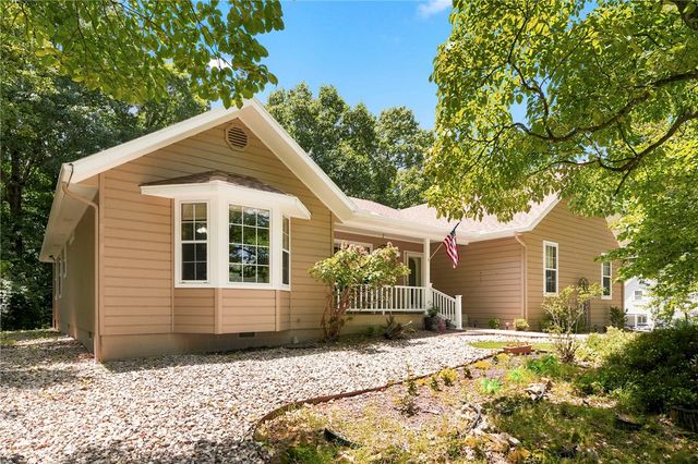 11 Wiltshire Drive, Bella Vista, AR 72714