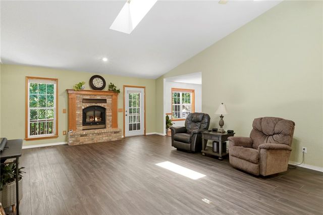 11 Wiltshire Drive, Bella Vista, AR 72714