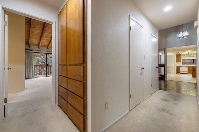 218 Brook Way, Modesto, CA 95354