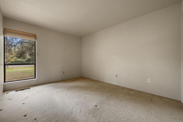 218 Brook Way, Modesto, CA 95354