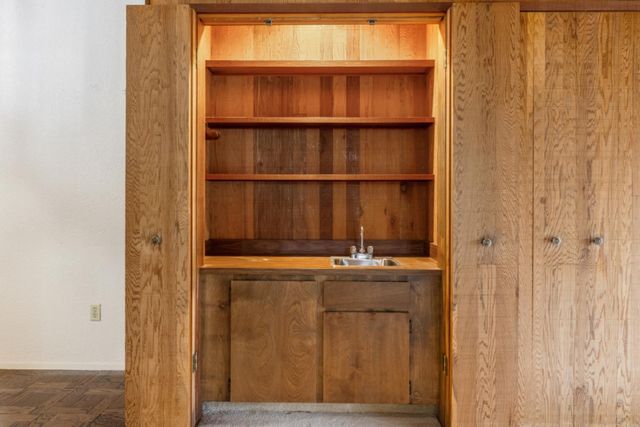 218 Brook Way, Modesto, CA 95354