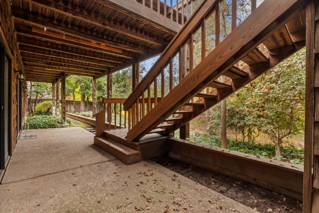 218 Brook Way, Modesto, CA 95354