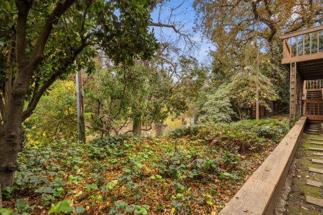 218 Brook Way, Modesto, CA 95354