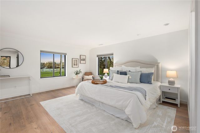 1633 E Calhoun Street, Seattle, WA 98112