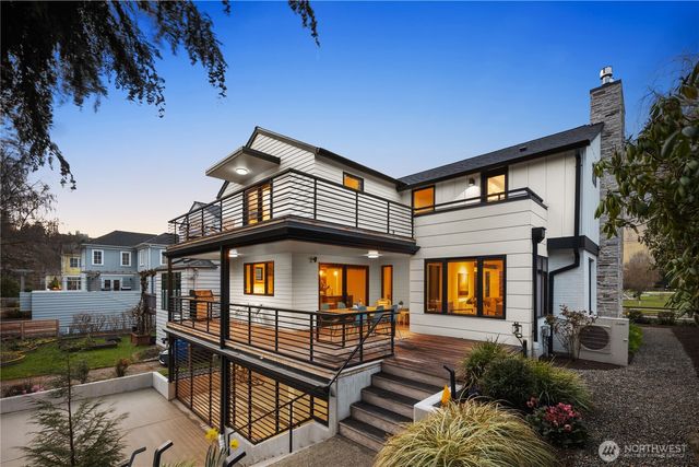 1633 E Calhoun Street, Seattle, WA 98112