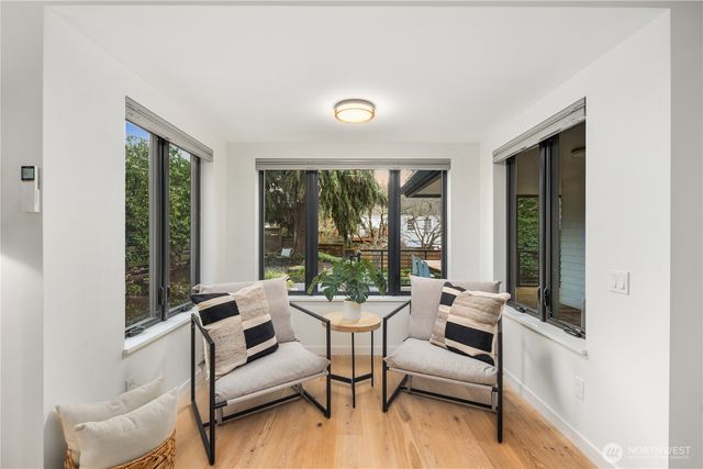 1633 E Calhoun Street, Seattle, WA 98112