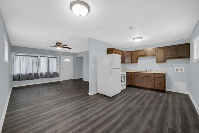 436 E 47th Place, Gary, IN 46409